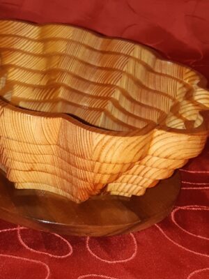 Corbeille avec socle