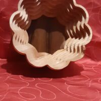 Corbeille avec socle